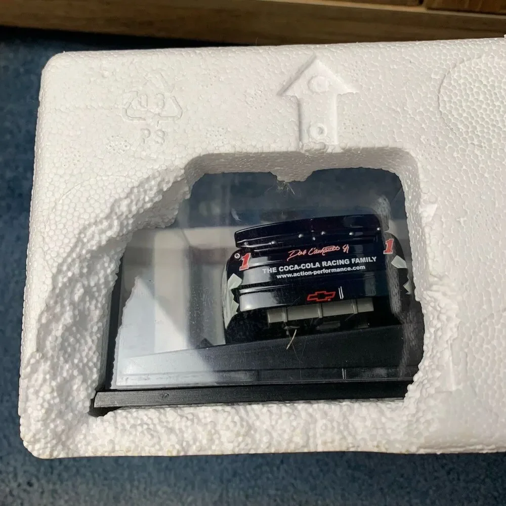 REVELL 1:24 Coca-Cola Dale Earnhardt #3 1998 Chevrolet Monte Carlo NASCAR